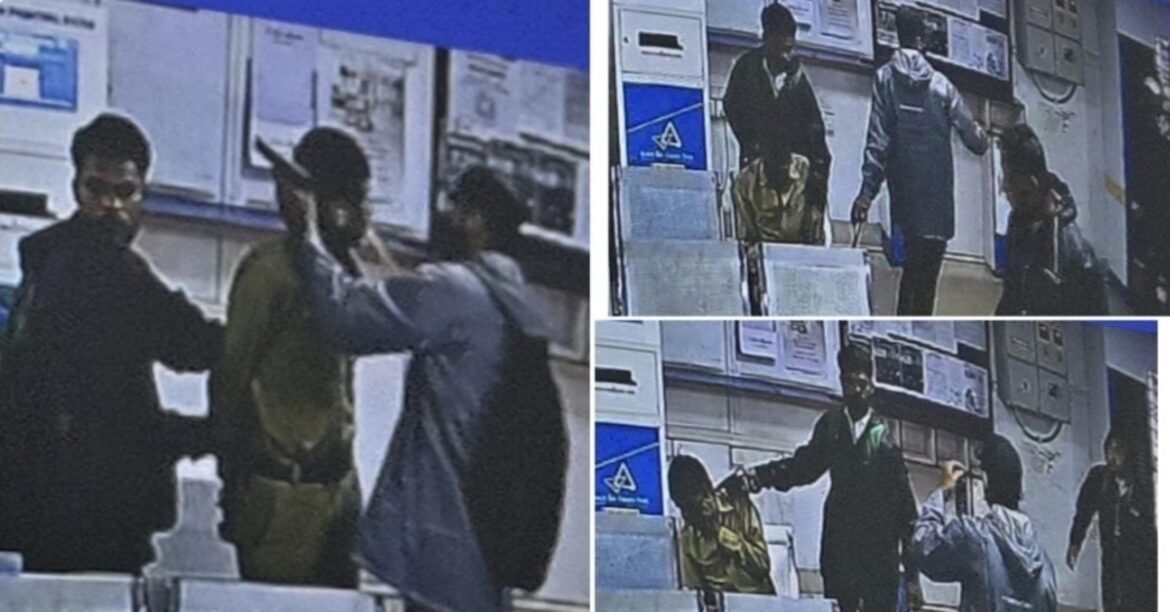 Golmuri Canara Bank Robbery: गोलमुरी केनरा बैंक में दिनदहाड़े 42 लाख की डकैती, मैनेजर समेत कर्मचारियों और गार्ड को बनाया बंधक, CCTV में दिखें संदिग्ध 5 Golmuri Canara Bank Robbery: गोलमुरी केनरा बैंक में दिनदहाड़े 42 लाख की डकैती, मैनेजर समेत कर्मचारियों और गार्ड को बनाया बंधक, CCTV में दिखें संदिग्ध