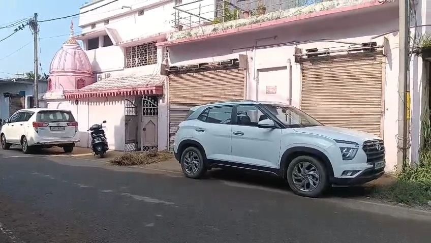 Saraikela Breaking : सरायकेला में संजय डालमिया के घर ED की रेड, 7-8 गाड़ियों में पहुंची टीम, 33 करोड़ के लोन में हेरफेर की जांच की चर्चा 2 The Jharkhand Wire