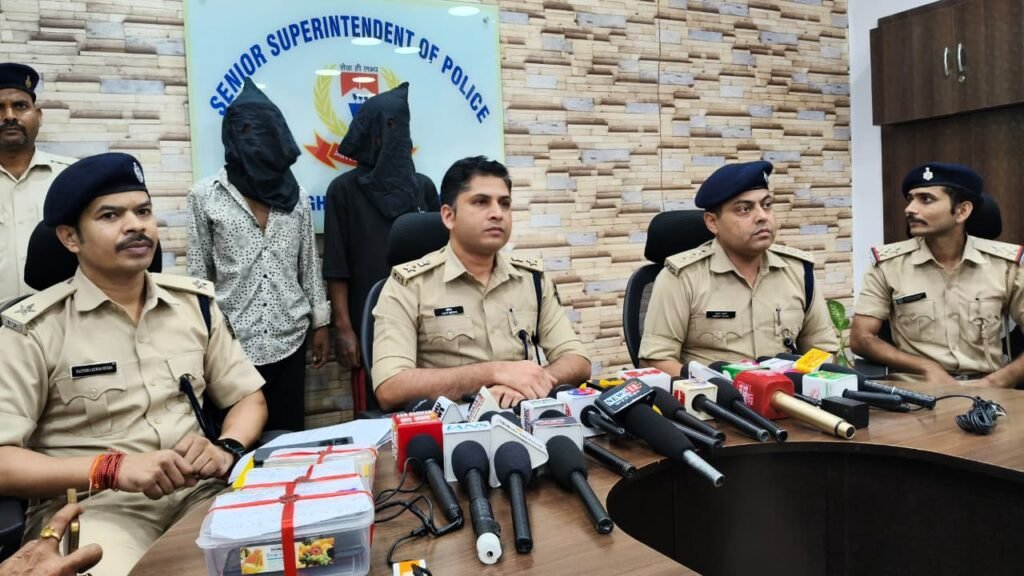 Jamshedpur Police in action: परसुडीह पुलिस की कार्रवाई, दो युवक गिरफ्तार, चोरी की बाइक और महंगे मोबाइल बरामद 5 Jamshedpur Police in action: परसुडीह पुलिस की कार्रवाई, दो युवक गिरफ्तार, चोरी की बाइक और महंगे मोबाइल बरामद